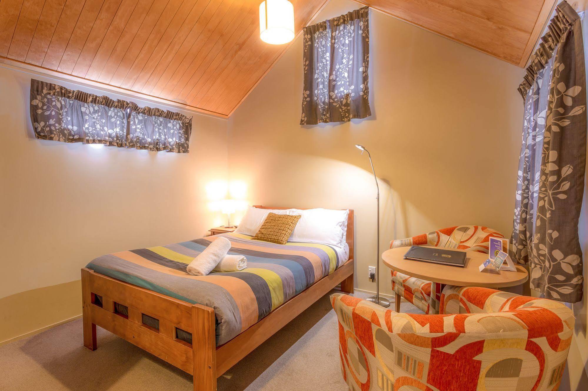 Queenstown Top 10 Holiday Park Exterior photo